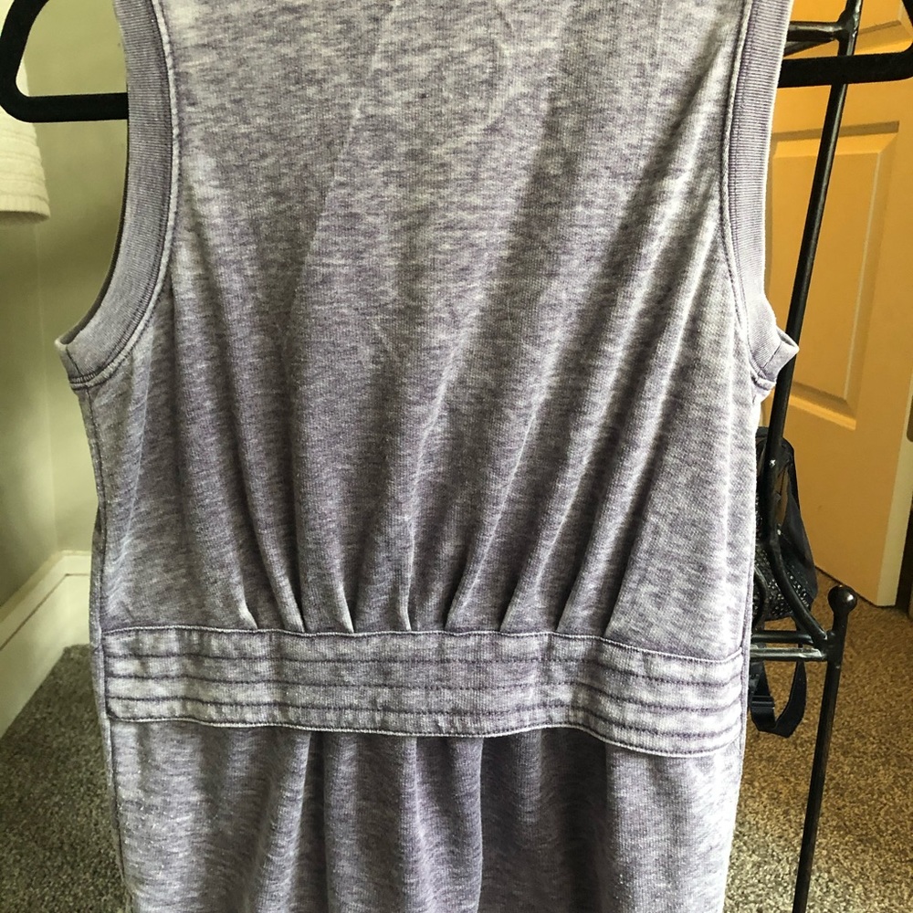 Vest - Picture 4 of 4